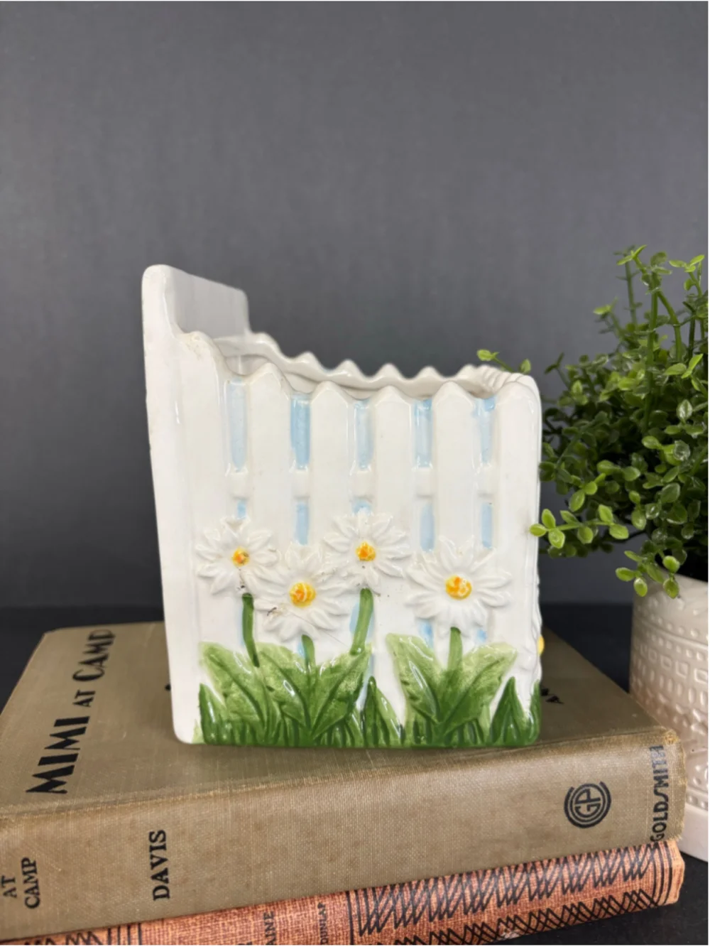 Vintage Ceramic Daisy Flower Planter Decor One Size White Green Cottagecore